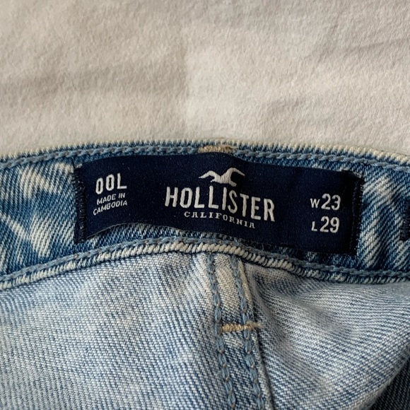 Hollister denim jeans. - Picture 3 of 4